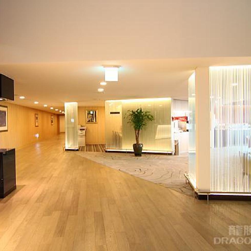 Matina Lounge East Wing | Terminal 1 at Incheon International Airport (ICN)